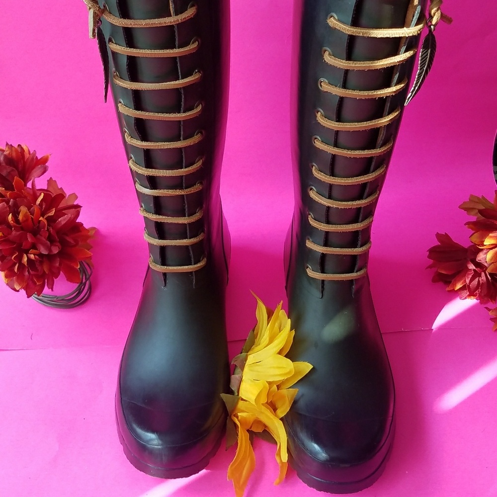 Lucky. Brand rain boots size 9 best offer welcome - Picture 2 of 8